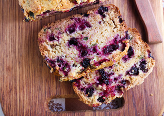 Poster - Berry, mint and spelt flour teacake,