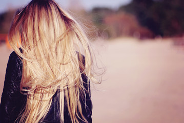 blond long hairs