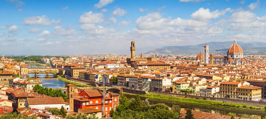 Wall Mural - Florence panorama Ponte Vecchio, Palazzo Vecchio, Cathedral Santa Maria Del Fiore from Piazzale Michelangelo (Tuscany, Italy)