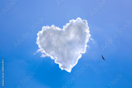 Plakat na zamówienie Heart shape of clouds