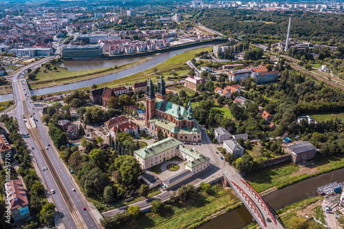 Zdjęcie XXL Poznań, Ostrów Tumski z Katedrą z lotu ptaka