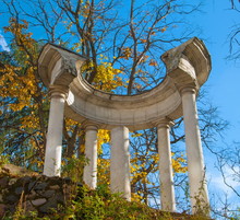 The Ruins Of The Old Rotunda In The Autumn Park