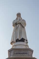 statue of Leonardo da Vinci located in Milan