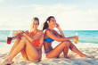 © EpicStockMedia - Summer Lifestyle, Friends at the Beach