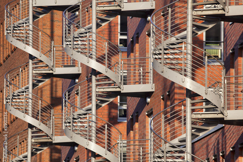 Fototapeta do kuchni Wendeltreppen an einem Gebäude in Hamburg, Deutschland