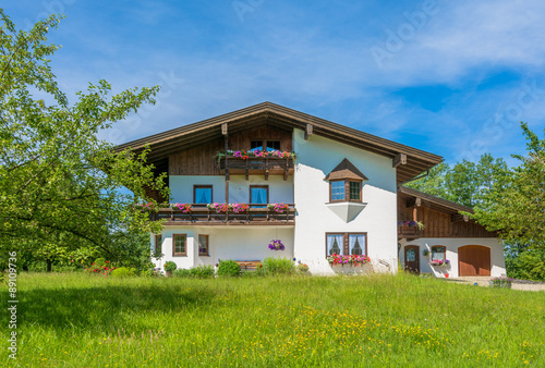 Idyllisches Allgau Haus Kaufen Sie Dieses Foto Und Finden Sie