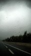 autostrada con pioggia
