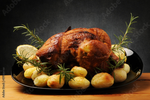 Fotografie, Obraz Tavuk kızartma Pollo asado Gallina arrosto Pečené kurča 烤鸡 Poulet rôti Sült csir