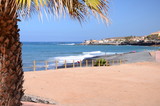 Fototapeta Fototapety z morzem do Twojej sypialni - Piękna czarna piaszczysta plaża playa de la enramada w adeje na teneryfie
