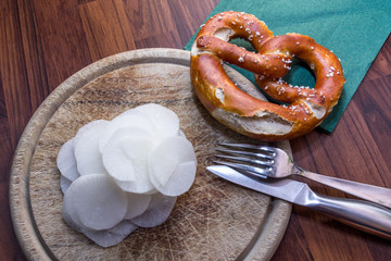 Brezn und Radi - eine vegetarische Brotzeit