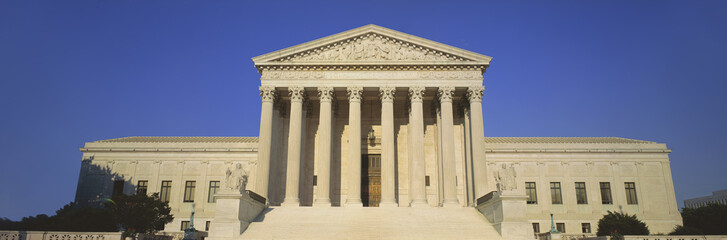 Wall Mural - View of entire US Supreme Court Building, Washington DC