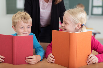 Sticker - kinder haben spaß beim lesen