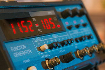 Sticker - generator of electronic signals with LED display