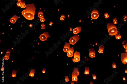 Fotografie, Obraz Floating lantern, Yi Peng Balloon Festival in Chiangmai Thailand