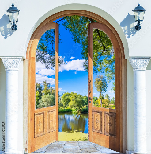 Nowoczesny obraz na płótnie Arch door open pond