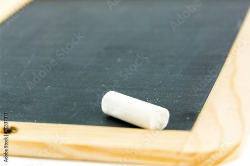 Detail D Une Ardoise Sans Quadrillage Et Une Craie Stock Photo Adobe Stock