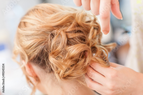 Fotografie, Obraz Acconciatura sposa capelli Lunghi Biondi raccolti