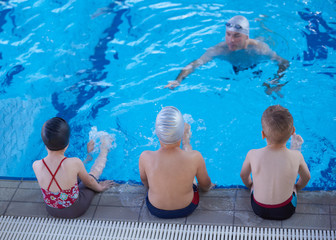 Wall Mural - child group  at swimming pool school class