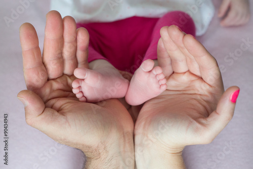Mains Papa Maman Pieds Bebe Stock Photo Adobe Stock Mains Papa Maman Pieds Bebe Stock Photo Adobe Stock