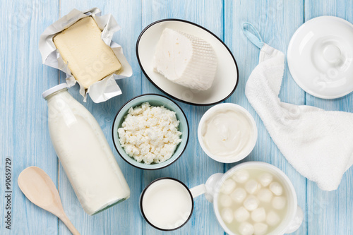 Fotografía Dairy products. Sour cream, milk, cheese, egg, yogurt and butter