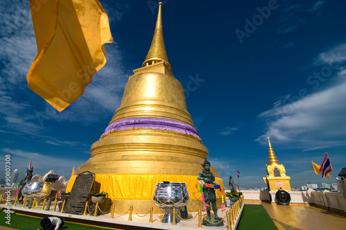 Photo The Golden Mount, Wat Saket, travel landmark of Bangkok, Thailand