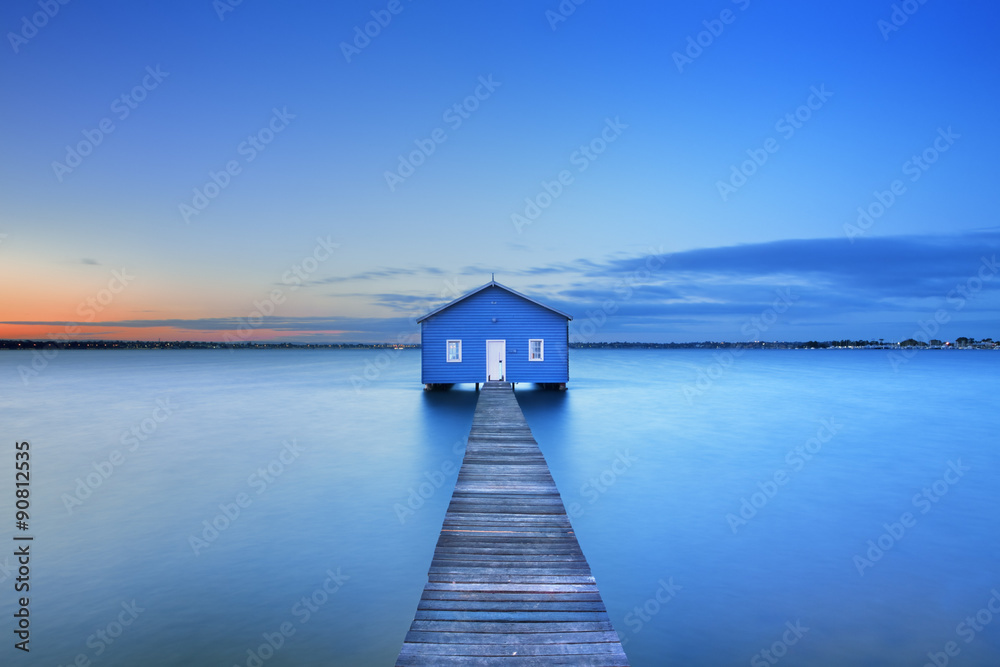 Sunrise at Matilda Bay boathouse in Perth, Australia - obrazy, fototapety, plakaty 