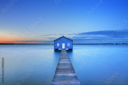 Cuadros en Lienzo Sunrise at Matilda Bay boathouse in Perth, Australia