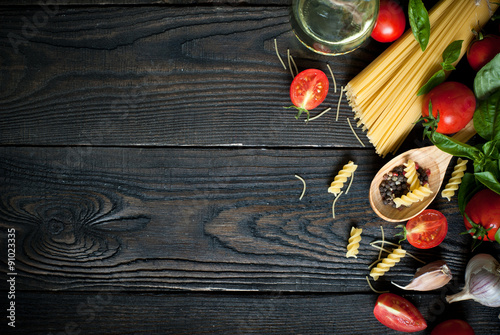 Fotografía Ingredientes para la cocción de la pasta italiana