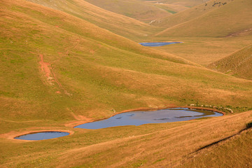 Wall Mural - Gran Sasso, laghetti montani