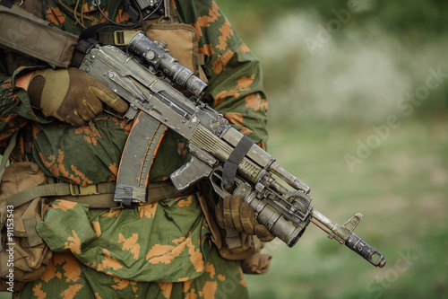 Fotografía paratrooper airborne infantry in the forest