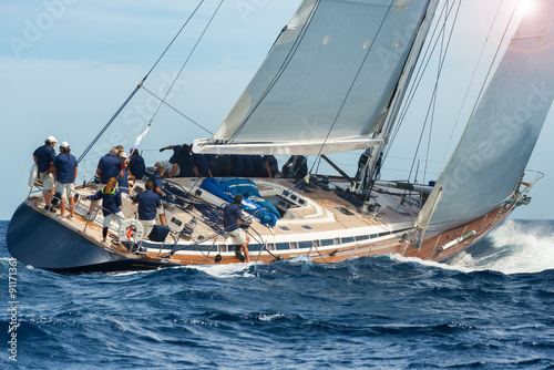 Nowoczesny obraz na płótnie sail boat sailing in regatta