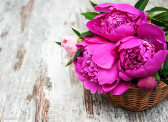 Canvas Print - Basket with pink peony