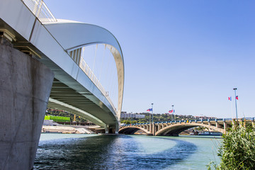 Poster - Le Pont Raymond Barre entre Gerland et Confluence