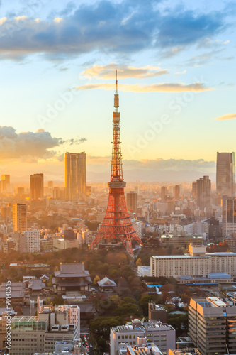 Plakat Tokio miasta linia horyzontu przy zmierzchem w Tokio