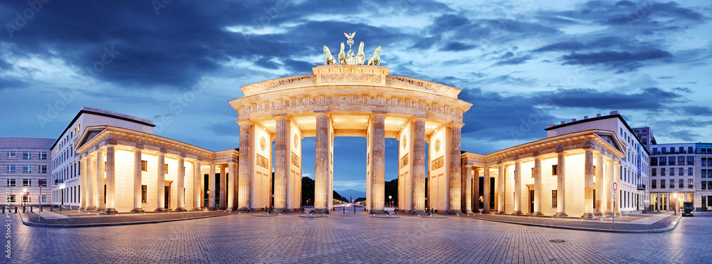 Obraz na płótnie Brandenburg Gate, Berlin, Germany - panorama w salonie