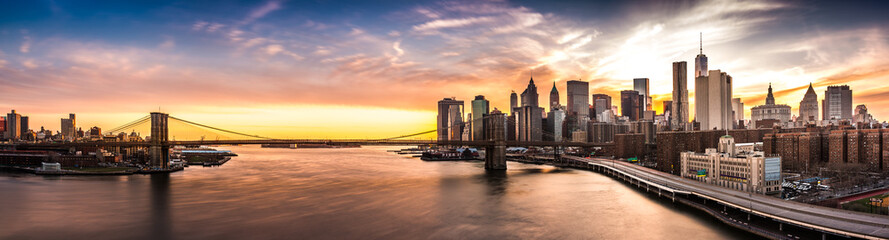 Fototapete - Brooklyn Bridge panorama at sunset