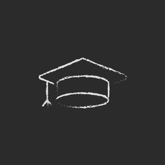 Canvas Print - graduation cap icon drawn in chalk.