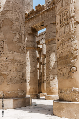 Obraz w ramie Pillars of the Great Hypostyle Hall from the Precinct of Amun-Re in Karnak temple complex, Luxor, Egypt.