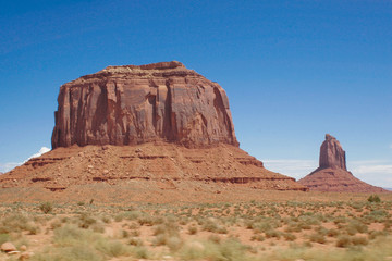 MONUMENT VALLEY - MERRICK BUTTE