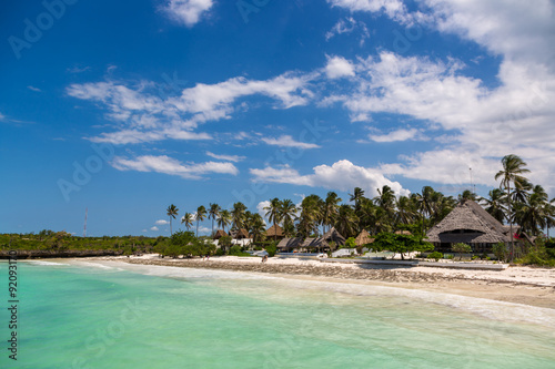 Fototapeta na szkło Piękny błękitny morze w Zanzibar, Tanzania, Afryka