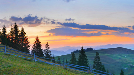 Wall Mural - Countryside dawn