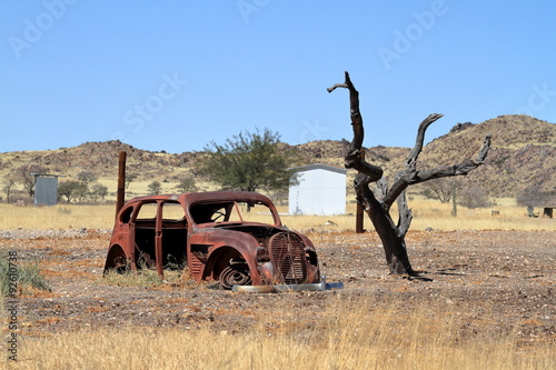 Nowoczesny obraz na płótnie Altes Auto in Namibia