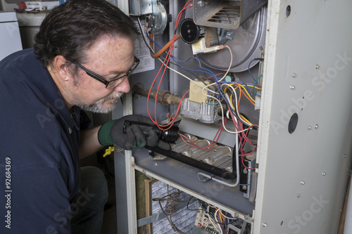 Cuadros en Lienzo Técnico Mirando más de un horno de gas