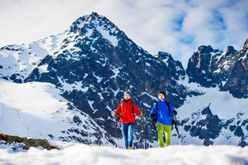 Wall Mural - Young couple on a hike