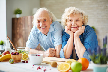 Seniors in the kitchen