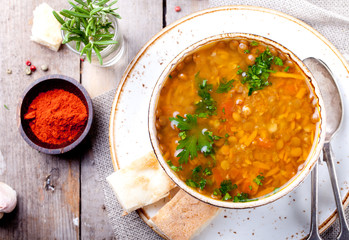 Lentil soup with smoked paprika and bread