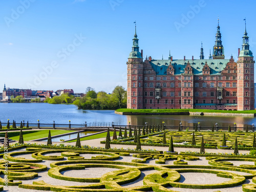Fotografía Park and Palace Frederiksborg Slot, palace in Hillerod, Denmark