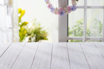 Canvas Print - close-up look at wooden with morning bright