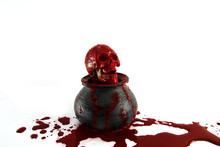 Bleed Skull On Witch Pot