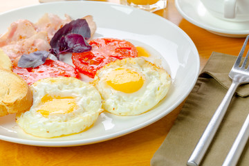 Fried eggs